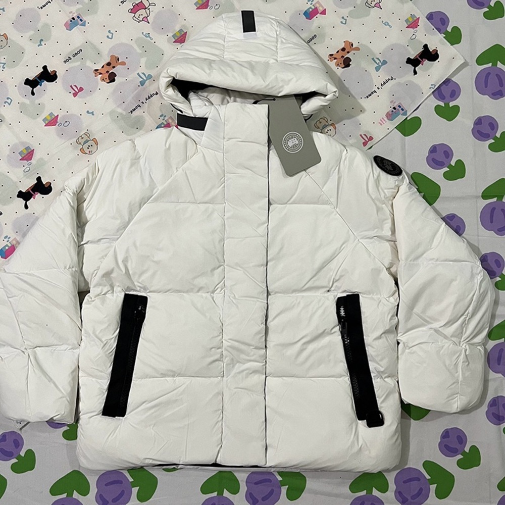 Canada Goose White Hooded Down Jacket